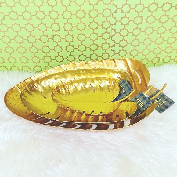 Monstera Black Metal Decorative Tray Catchall - Picture 15 of 15